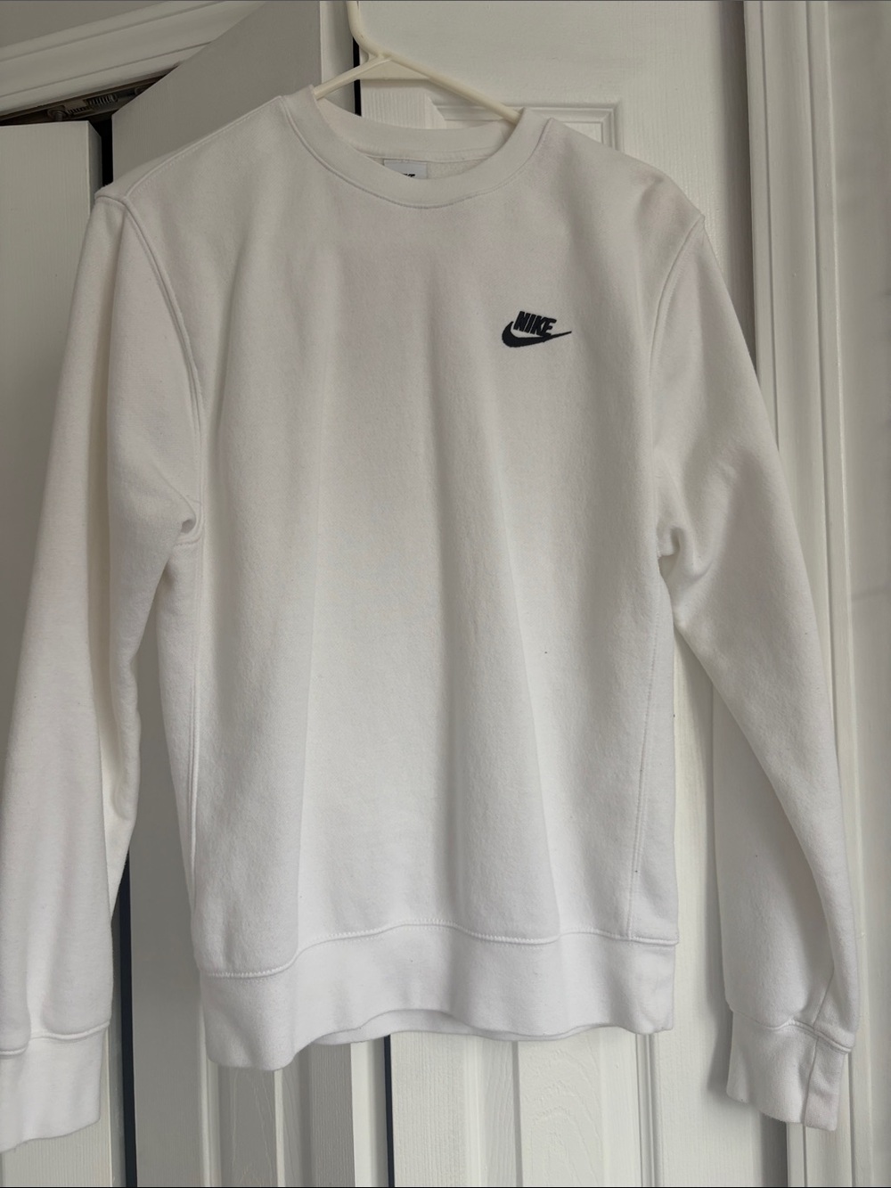 Nike White Crewneck Sweatshirt